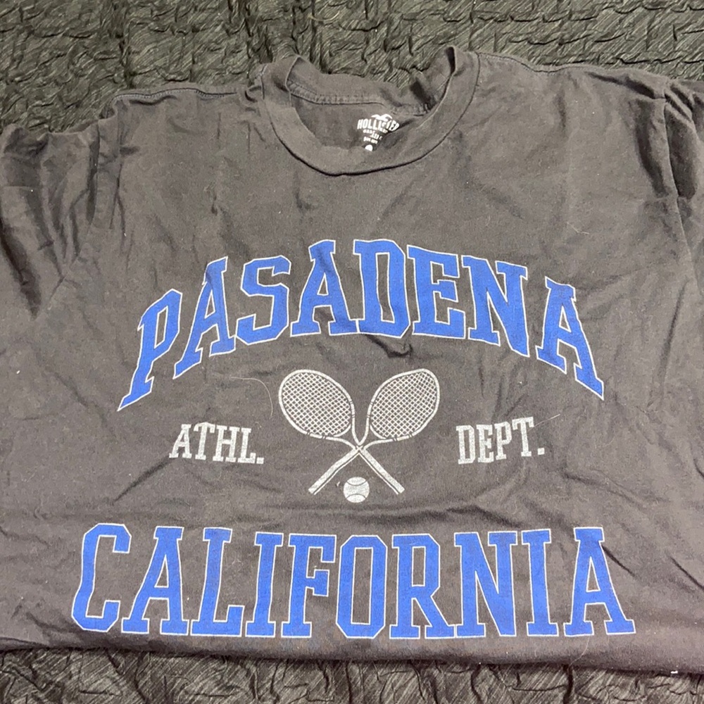 hollister shirt